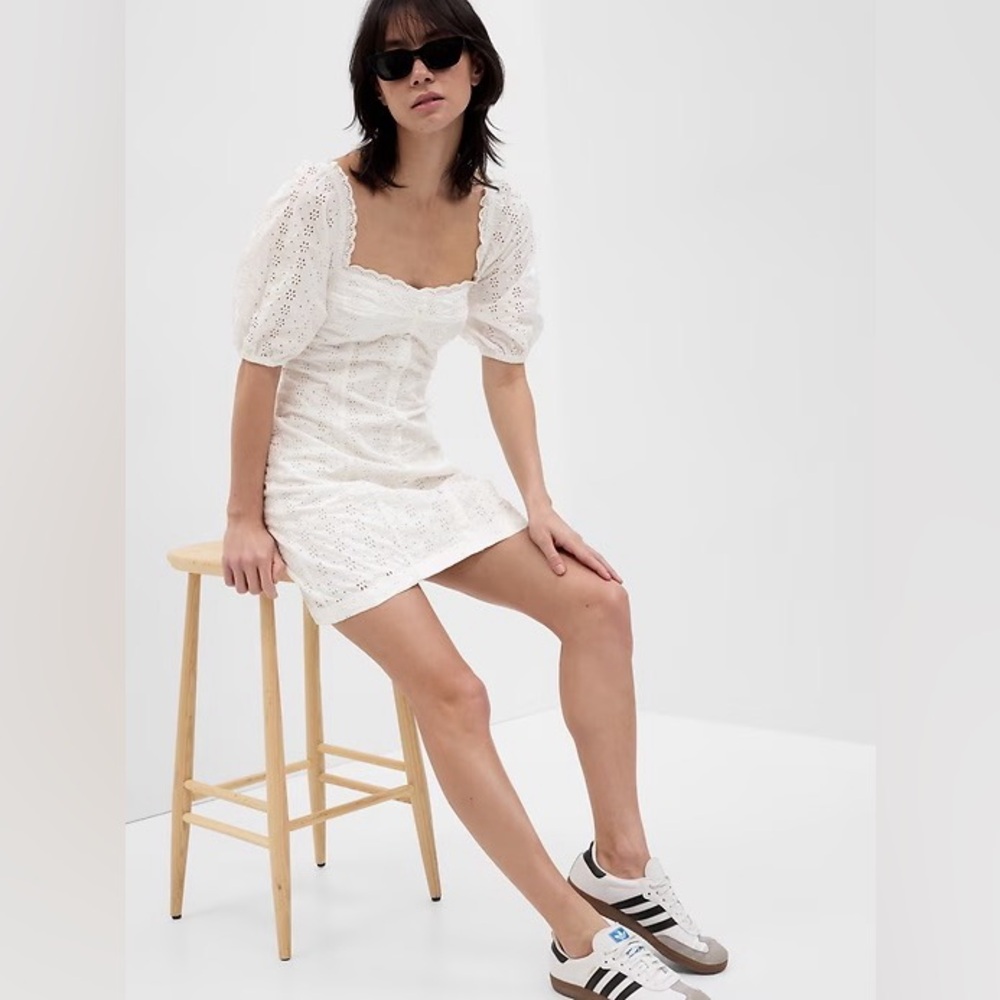 GAP Puff Sleeve Eyelet Mini Dress XXS white NWOT